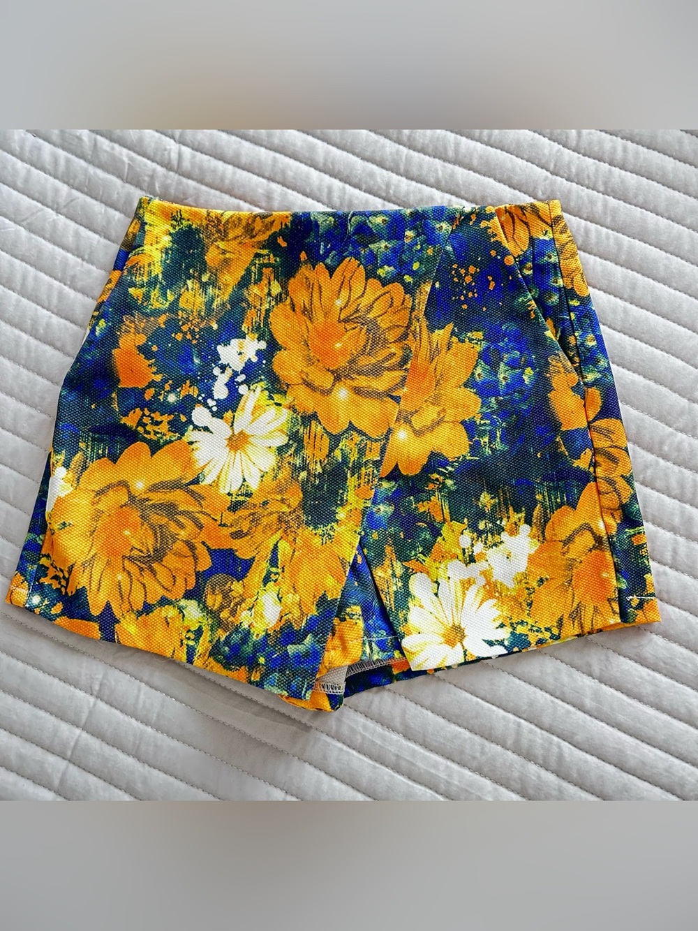 Mika & Gala wrap floral skort
